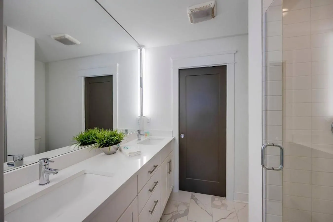 Beautiful Townhomes 2 Units With Outdoor Patios Nashville