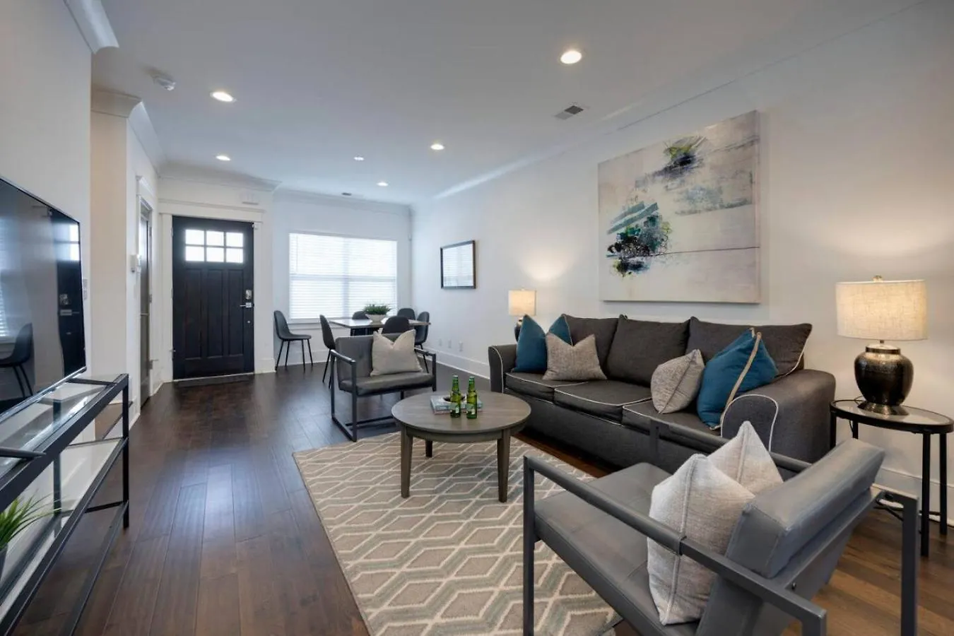 Beautiful Townhomes 2 Units With Outdoor Patios Nashville