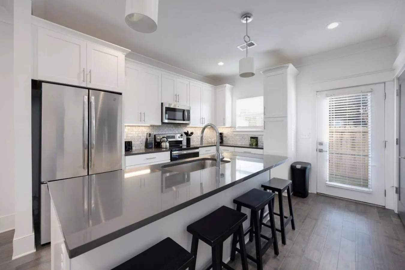 Beautiful Townhomes 2 Units With Outdoor Patios Nashville