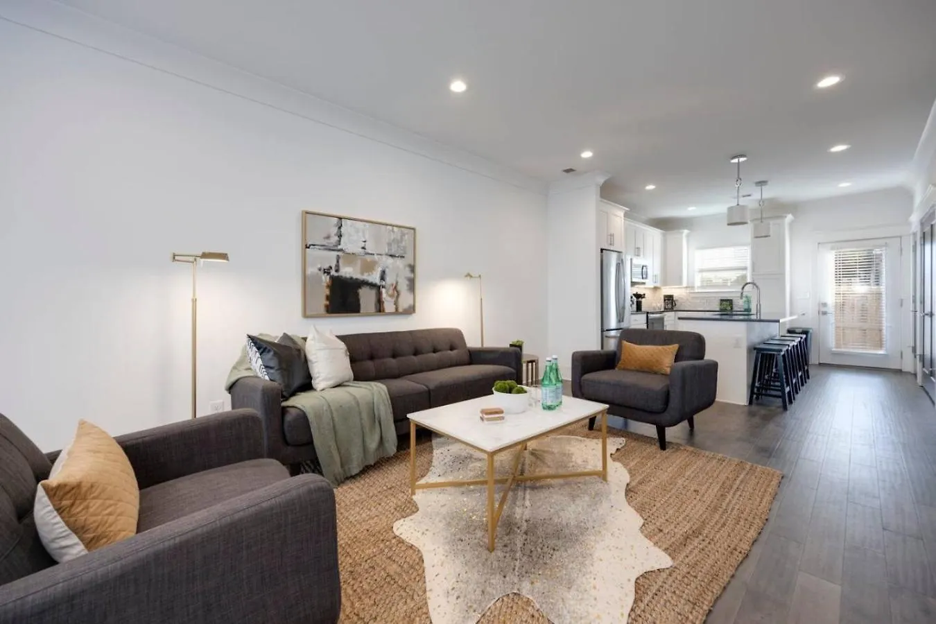 Beautiful Townhomes 2 Units With Outdoor Patios Nashville