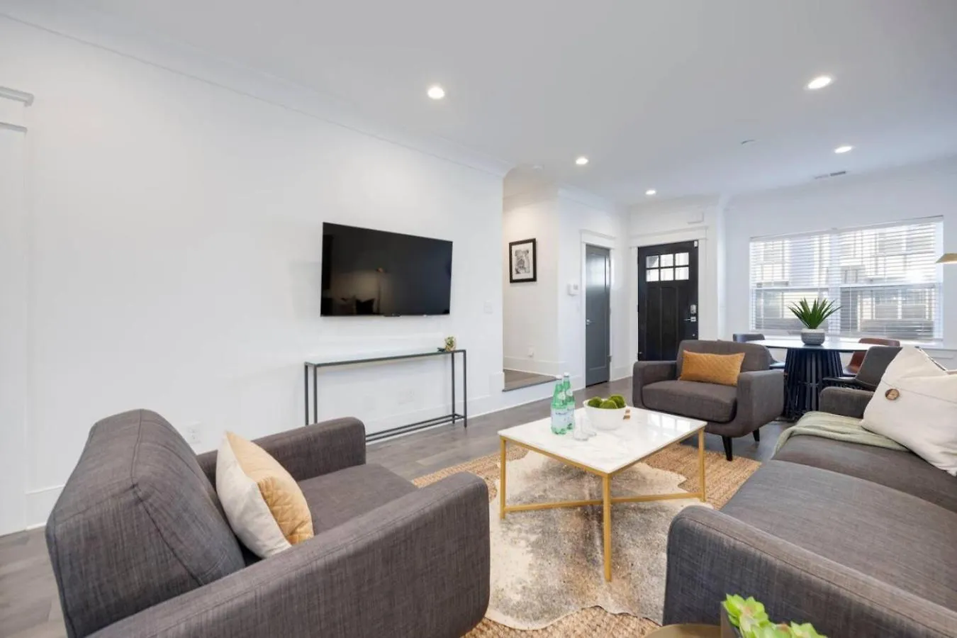 Beautiful Townhomes 2 Units With Outdoor Patios Nashville