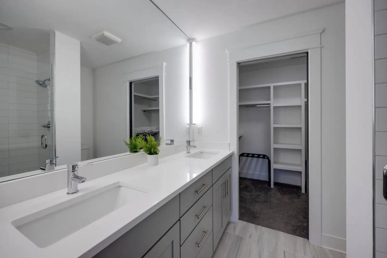 Beautiful Townhomes 2 Units With Outdoor Patios Nashville USA